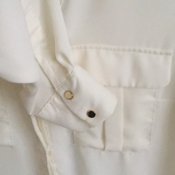 Cream button shirt - Picture 5 of 7